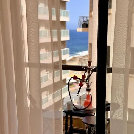 Apartament Luxury 3br Apt With Seaview