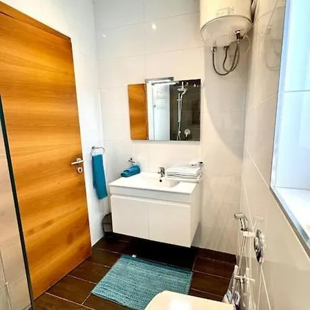 Appartamento Luxury 3br Apt With Seaview *