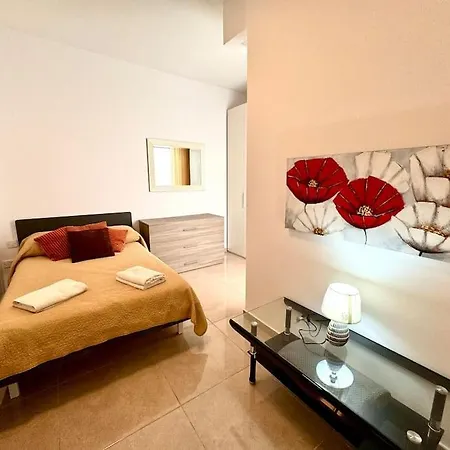 Luxury 3br Apt With Seaview Apartament