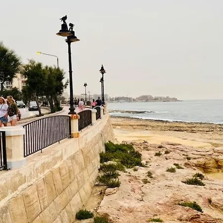 Apartament Luxury 3br Apt With Seaview *