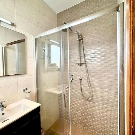 Luxury 3br Apt With Seaview Appartamento Sliema