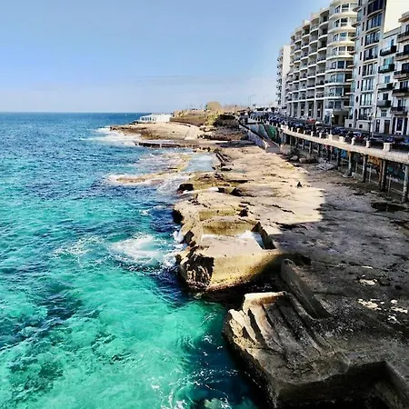 Luxury 3br Apt With Seaview