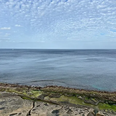 Apartament Luxury 3br Apt With Seaview *