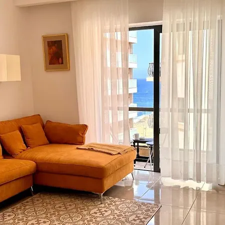 Appartamento Luxury 3br Apt With Seaview Sliema
